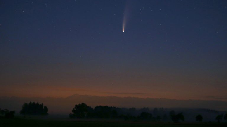 Komet Neowise: Wo kann man es sehen und wann ist das Wetter dafür ideal?